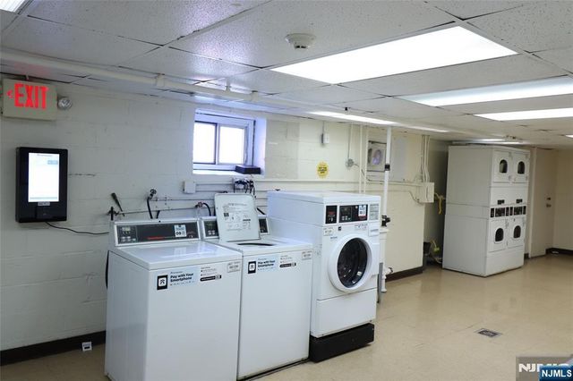 2330 Linwood Avenue 3D, Fort Lee, NJ 07024
