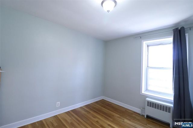 2330 Linwood Avenue 3D, Fort Lee, NJ 07024