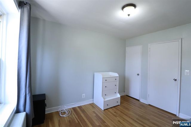 2330 Linwood Avenue 3D, Fort Lee, NJ 07024