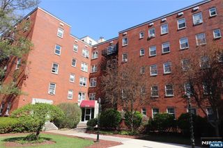 2330 Linwood Avenue 3D, Fort Lee, NJ 07024
