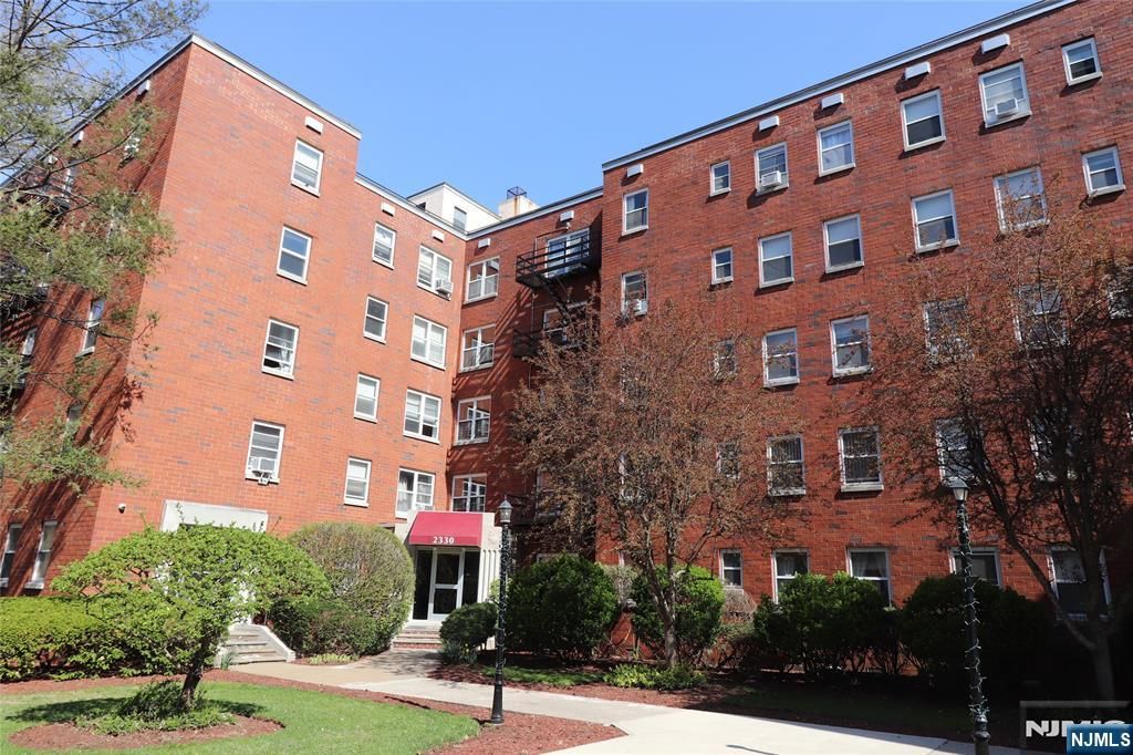 2330 Linwood Avenue 3D, Fort Lee, NJ 07024