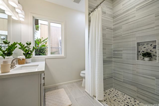 45-510 Mahinui Road B, Kaneohe, HI 96744