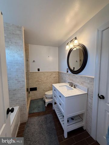 1352 E SUSQUEHANNA AVE, Philadelphia, PA 19125