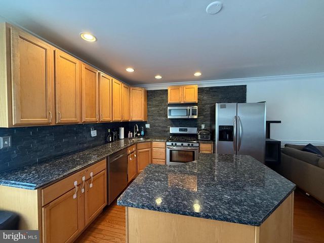 1352 E SUSQUEHANNA AVE, Philadelphia, PA 19125