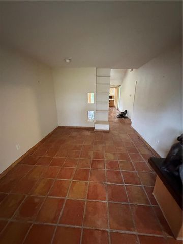 5622 Mackinaw St, Houston, TX 77053