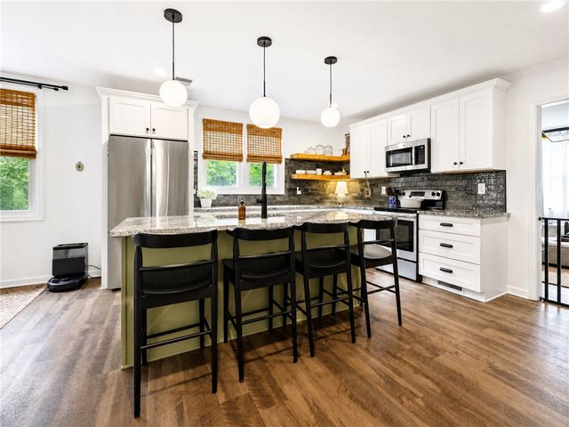 39 Stallings Road, Greenville, SC 29611