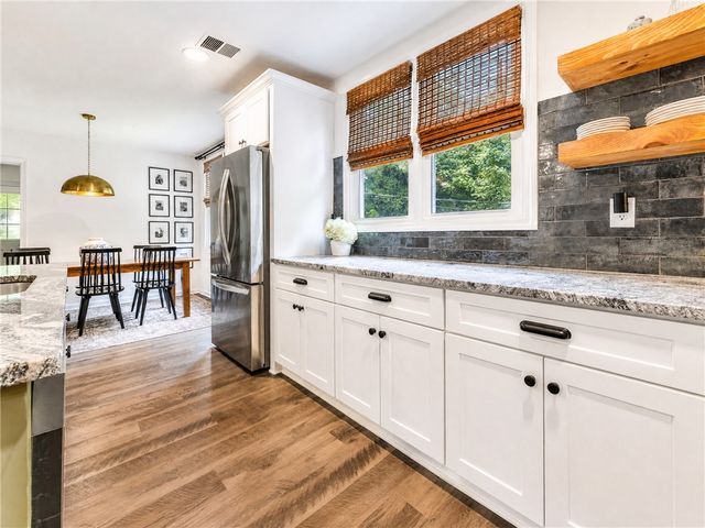 39 Stallings Road, Greenville, SC 29611