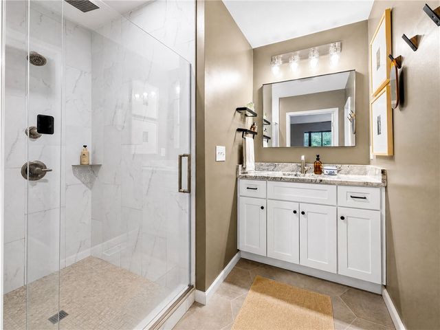 39 Stallings Road, Greenville, SC 29611