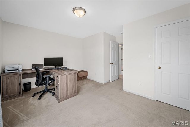 1842 Sterling Oaks Drive, St Peters, MO 63376