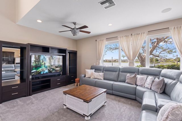 164 Berenger Walk, Royal Palm Beach, FL 33414