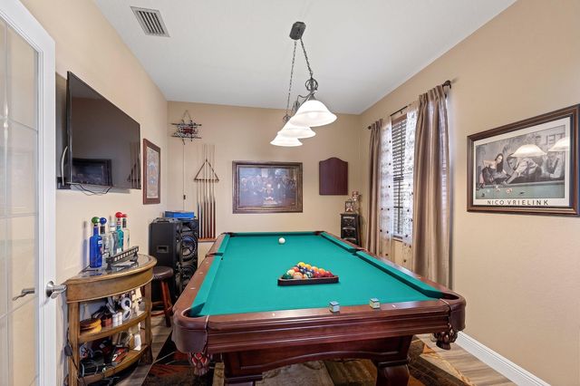 164 Berenger Walk, Royal Palm Beach, FL 33414