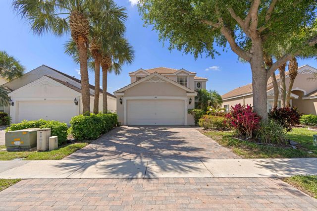 164 Berenger Walk, Royal Palm Beach, FL 33414