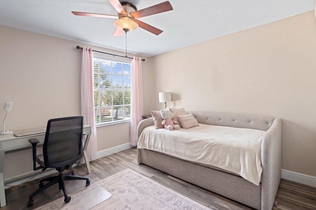 164 Berenger Walk, Royal Palm Beach, FL 33414