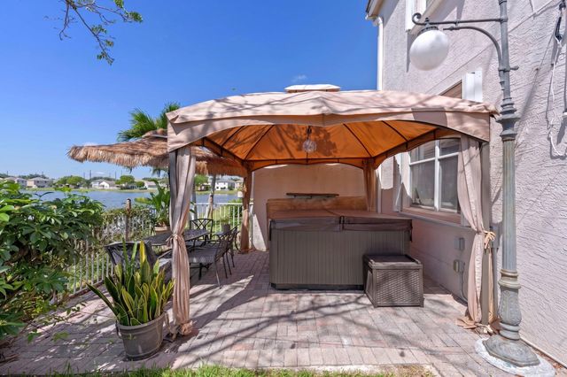 164 Berenger Walk, Royal Palm Beach, FL 33414