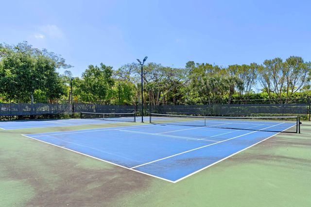 164 Berenger Walk, Royal Palm Beach, FL 33414
