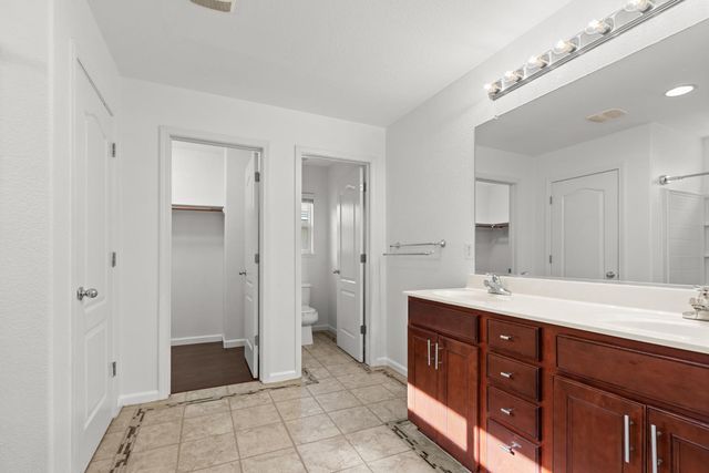 5225 Sun Chaser Way, Sacramento, CA 95835