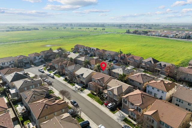 5225 Sun Chaser Way, Sacramento, CA 95835