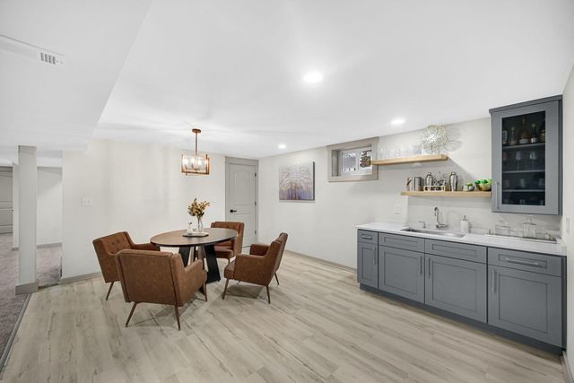 7405 Mccook Avenue, Hammond, IN 46323