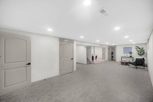 7405 Mccook Avenue, Hammond, IN 46323