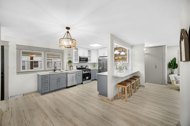 7405 Mccook Avenue, Hammond, IN 46323