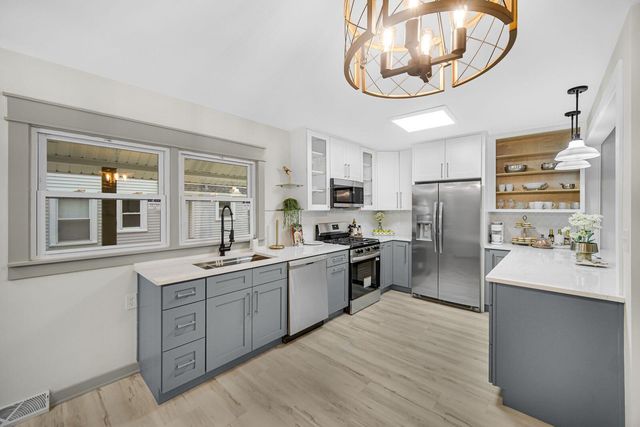 7405 Mccook Avenue, Hammond, IN 46323