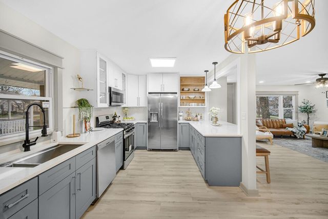 7405 Mccook Avenue, Hammond, IN 46323