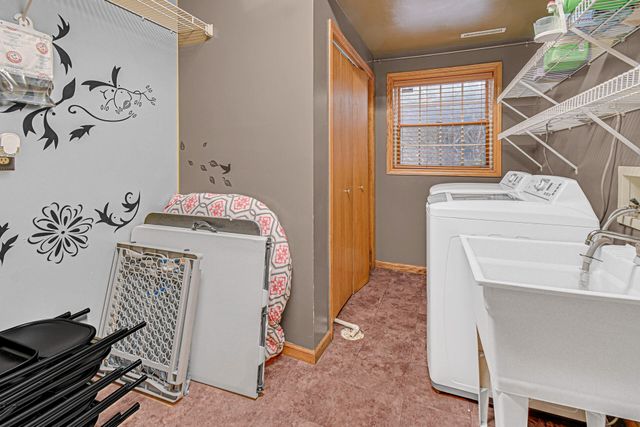 1270 97th Place, Crown Point, IN 46307