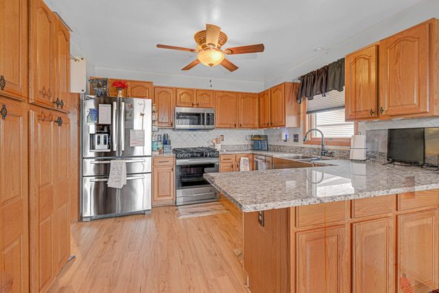 1270 97th Place, Crown Point, IN 46307