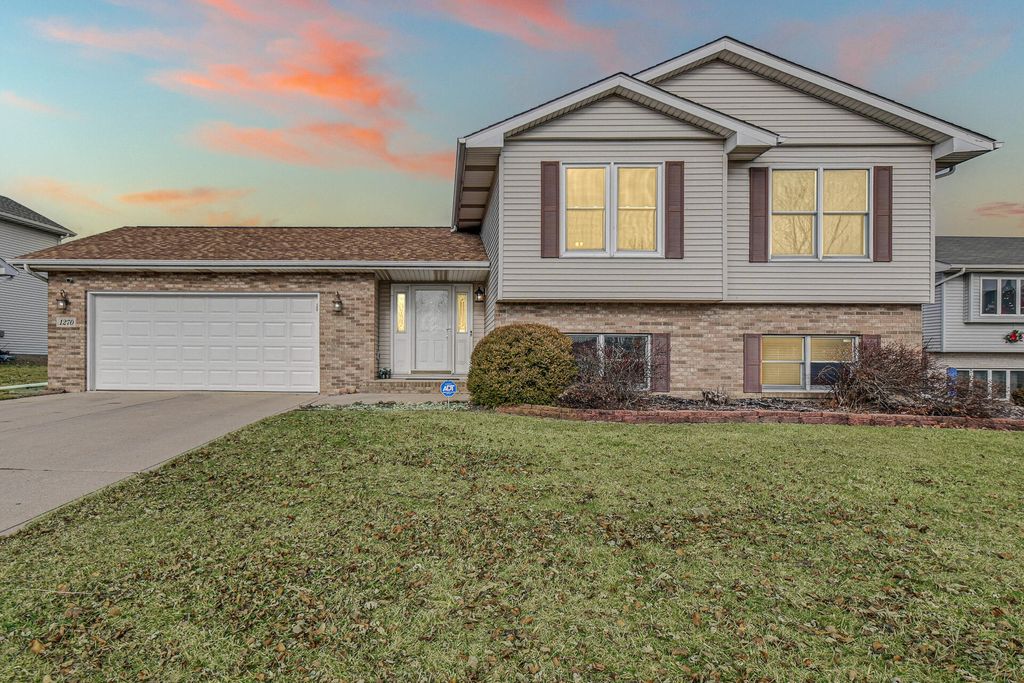 1270 97th Place, Crown Point, IN 46307