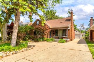 3015 Bembridge Road, Royal Oak, MI 48073