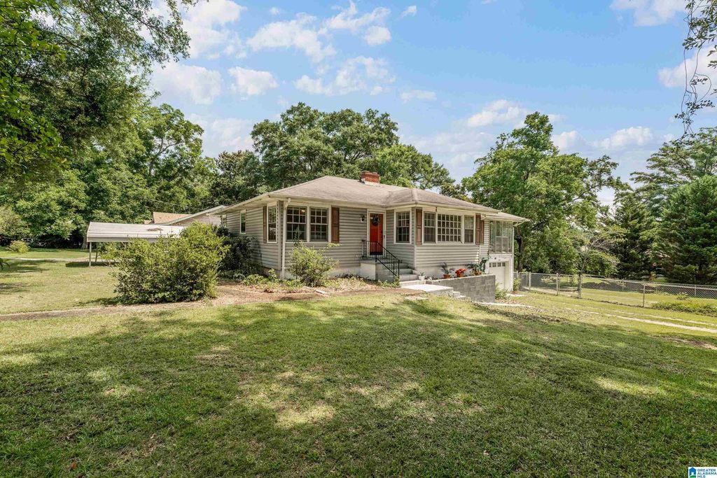 606 4TH STREET SE, Childersburg, AL 35044