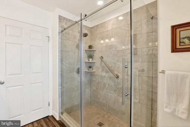 14 SUNFLOWER LN, Hamilton, NJ 08620