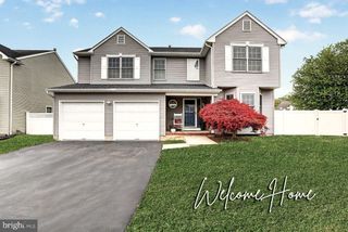 14 SUNFLOWER LN, Hamilton, NJ 08620