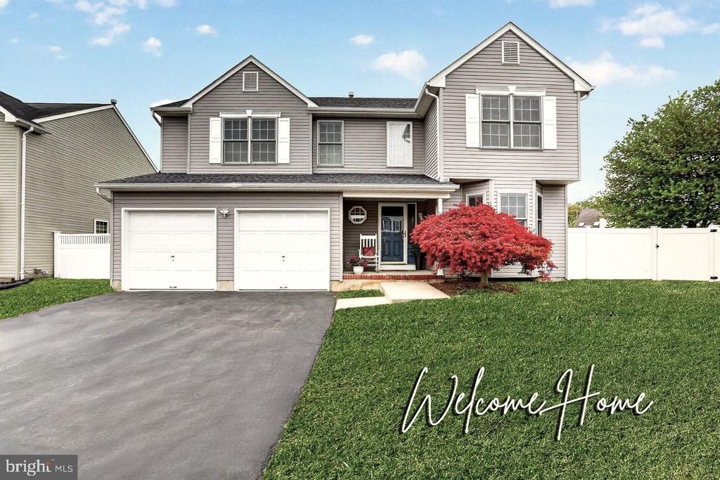 14 SUNFLOWER LN, Hamilton, NJ 08620
