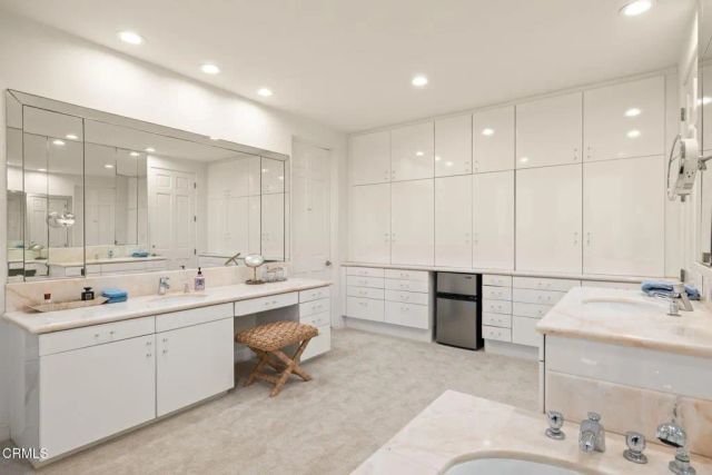 1571 Mandalay Beach Road, Oxnard, CA 93035