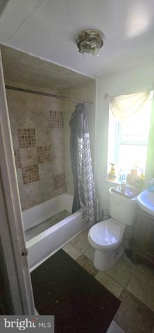 3012 TUCKAHOE RD, Camden, NJ 08104