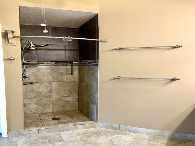 9323 Turtle Log Trail, Houston, TX 77064