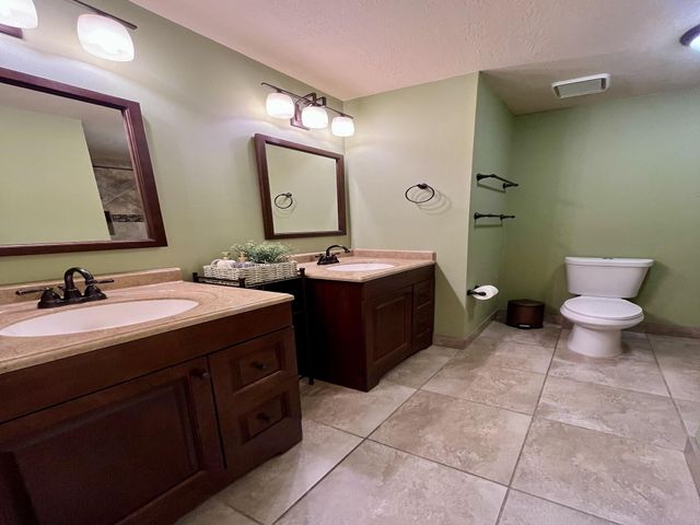 9323 Turtle Log Trail, Houston, TX 77064