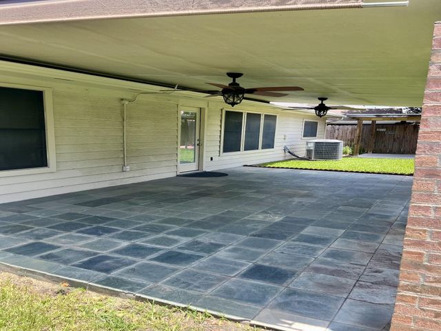 9323 Turtle Log Trail, Houston, TX 77064