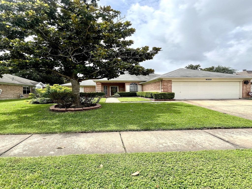 9323 Turtle Log Trail, Houston, TX 77064