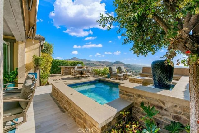 15 Ventada, Rancho Mission Viejo, CA 92694