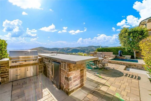 15 Ventada, Rancho Mission Viejo, CA 92694