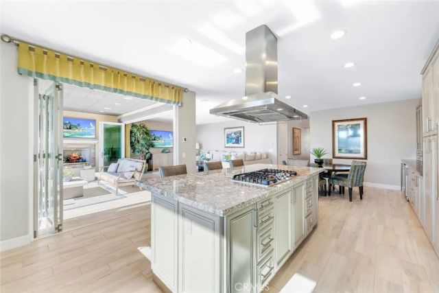 15 Ventada, Rancho Mission Viejo, CA 92694