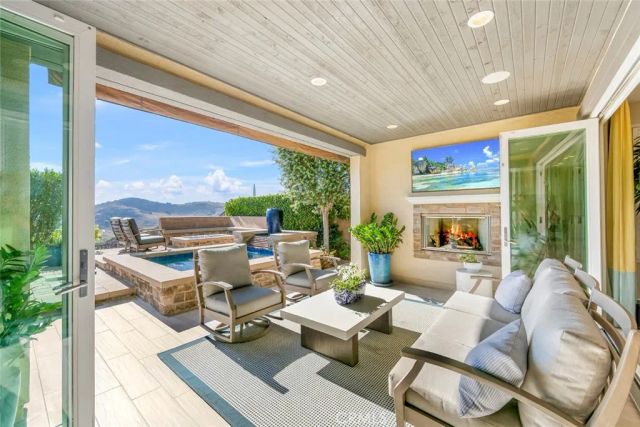 15 Ventada, Rancho Mission Viejo, CA 92694