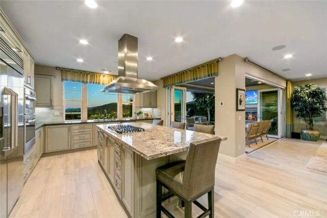 15 Ventada, Rancho Mission Viejo, CA 92694