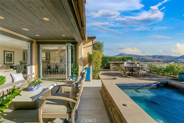 15 Ventada, Rancho Mission Viejo, CA 92694