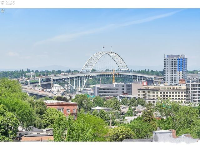 1926 W BURNSIDE St 1307, Portland, OR 97209