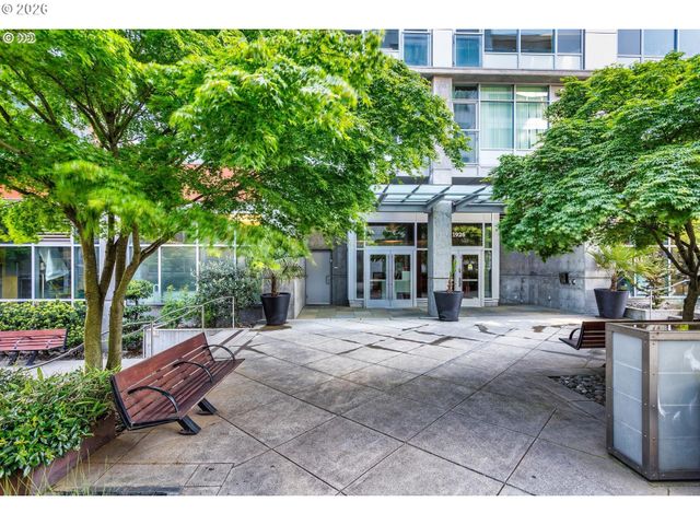 1926 W BURNSIDE St 1307, Portland, OR 97209