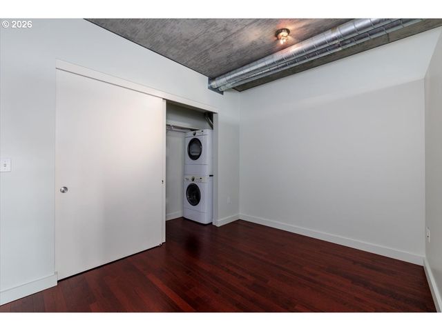 1926 W BURNSIDE St 1307, Portland, OR 97209