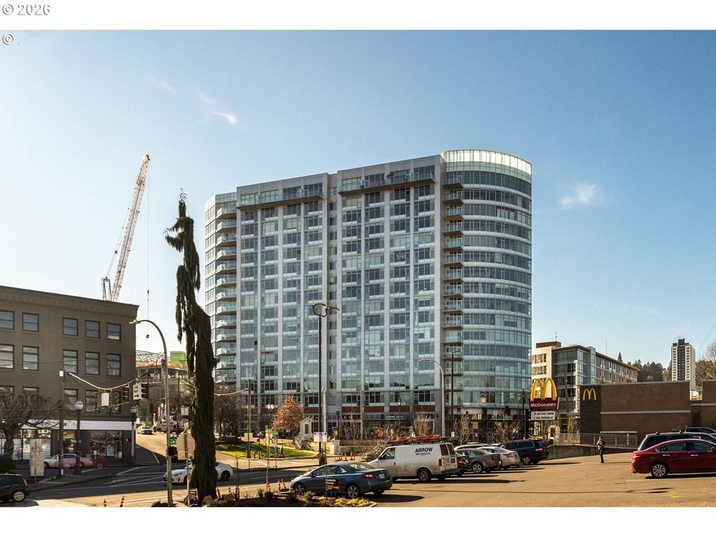 1926 W BURNSIDE St 1307, Portland, OR 97209